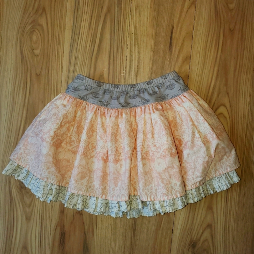 Persnickety skirt